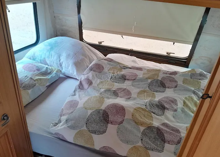 Moving - Retro übernachten Im Wohnwagen, Günstig&zentral Campingplatz