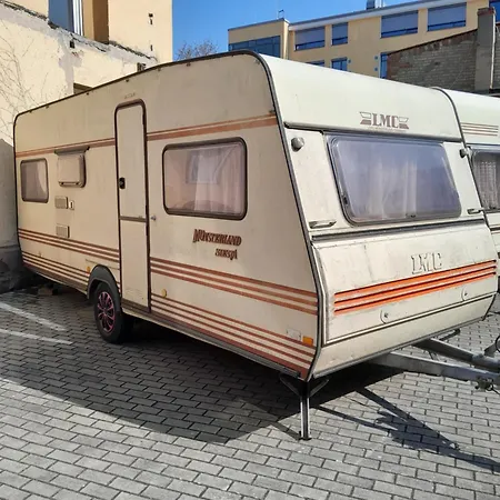 Moving - Retro übernachten Im Wohnwagen, Günstig&zentral Camping *