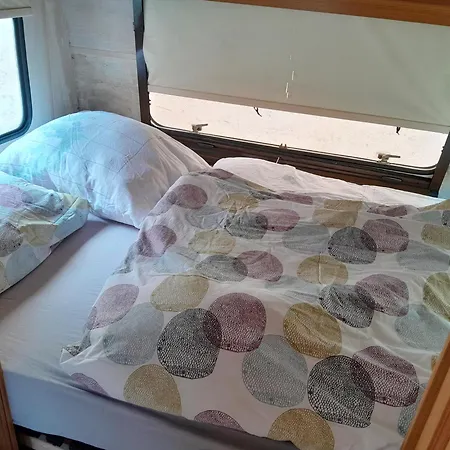 Moving - Retro Uebernachten Im Wohnwagen, Guenstig & Zentral Campingplatz